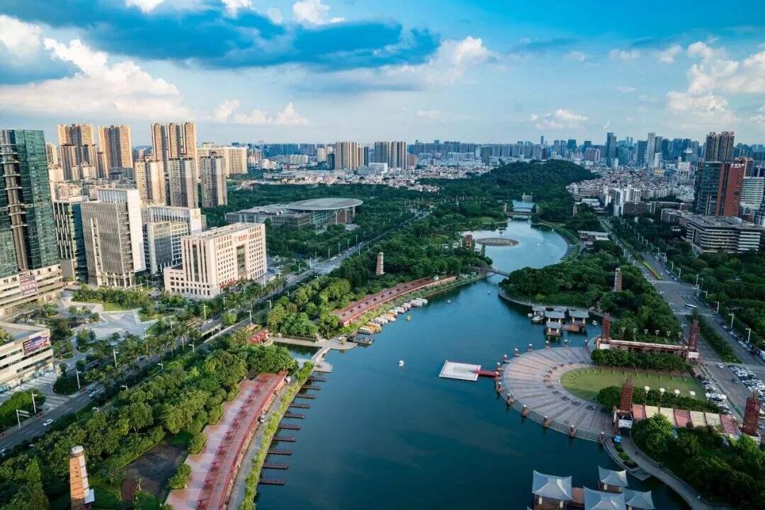 探索未來，2025新澳門正版免費資本車時代來臨，探索未來，2025新澳門正版免費資本車時代揭秘