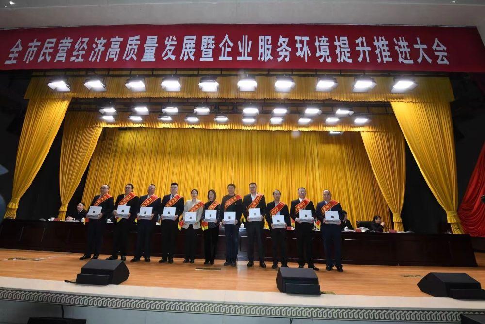新澳全年免費資料大全，新澳全年免費資料大全匯總
