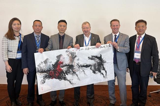 香港資料正版大全2025，智能生態(tài)發(fā)展的專(zhuān)注之路，香港正版資料大全2025，智能生態(tài)發(fā)展的專(zhuān)注探索